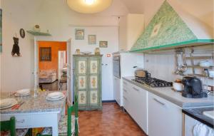 3 Bedroom Awesome Apartment In Camogli