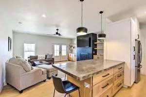 Lake Roosevelt Getaway with Lake and Mountain Views! - Wilbur