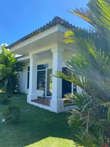 Villa frente al mar Caribe con piscina - Colón