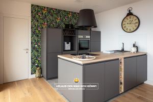 Schindler Luxury Penthouse - Spacious Luxury Penthouse in Opatija with Sea View, Pool & Private Garage