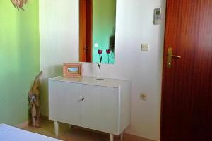 Apartments by the sea Sutomiscica, Ugljan - 912