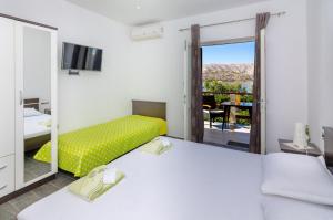 Apartments by the sea Pag - 20986