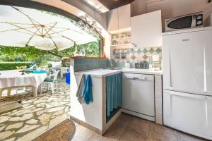 Apartments with parking space Sukosan, Zadar - 5772