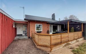 Awesome Home In Lidhult With Wifi And 3 Bedrooms