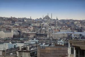 Banker Sokagi No:2 Beyoglu Galata, Istanbul, 34420, Turkey.