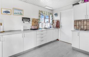 Gorgeous Home In Nexø With Wifi