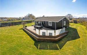 Three-Bedroom Holiday Home In Glesborg