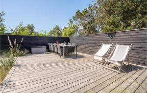 3 Bedroom Cozy Home In Rødby