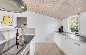 3 Bedroom Cozy Home In Rødby