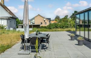 Awesome Home In Ebeltoft With Wifi