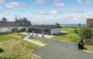 Awesome Home In Ebeltoft With Wifi