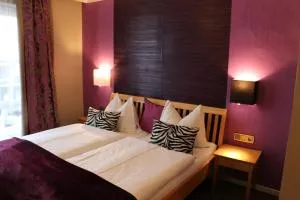 Gasthof Weissenbach - 施特罗布尔