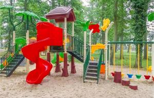 Pet Friendly Home In Miedzywodzie