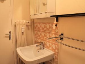 Appartements Studio avec coin montagne, balcon sud, 4 couchages, proche pistes et commerces a Vars Les Claux - FR-1-330B-209 : photos des chambres