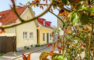 Lovely Home In Visby With Wifi - Skälsö