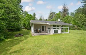 Gorgeous Home In Humble With Sauna