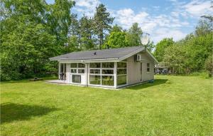 Gorgeous Home In Humble With Sauna