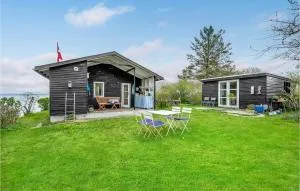 Cozy Home In Skanderborg With Kitchen - Brædstrup