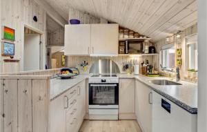 Lovely Home In Hadsund With Wifi