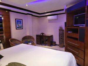 Fields Palace Hotel