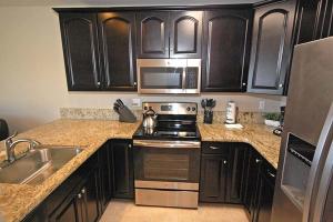 Ala Wai BoulevardApartment 21