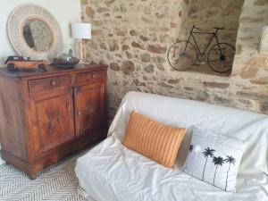 Maisons de vacances Logement Cosy 2 a 4 Personnes Campagne proche Mer : photos des chambres