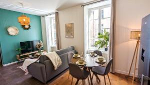 Appartements Cosy Calypso - 6 pers - Hypercentre - Grande place de parking - WIfi haut debit : photos des chambres