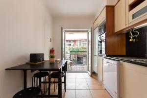 Sesimbra Beach Apartment by GT House