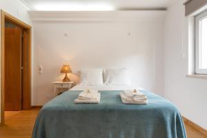 Sesimbra Beach Apartment by GT House