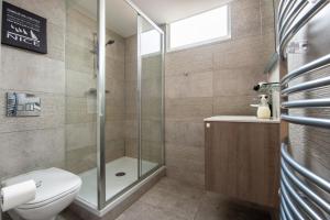 Central Lamartine Flat - Brand New