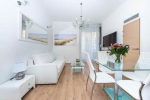 LAMARTINE- Heart of Center- Modern and Design flat