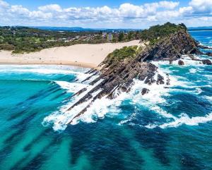 Bennetts Bliss - Soak in Breathtaking Ocean View