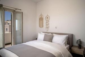 In the heart of Fira & free pool - Nychteri suite