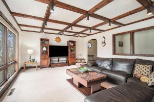 The Sugar Maple Home