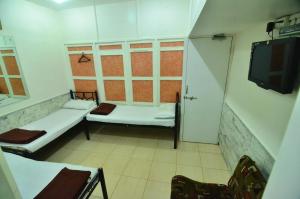 Shri Laxmi Lodge