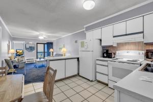 Walking distance to the beach Ocean Forest Villas