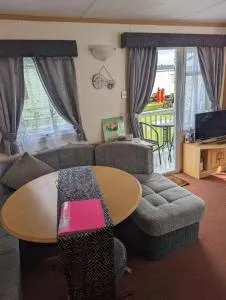 The Topaz Caravan HF12 - Ingoldmells