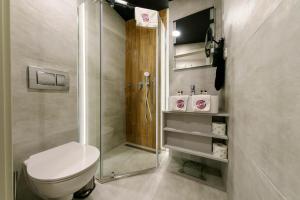 Kamienica no 111a Warsaw Airport