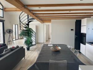 Appartements Sublime haut de villa apercu mer /hippodrome / : photos des chambres