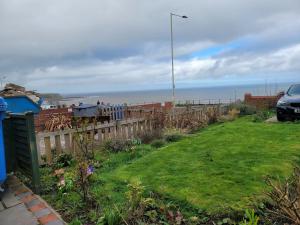 Sea View flat 2 with Fast WiFi and FREE parking