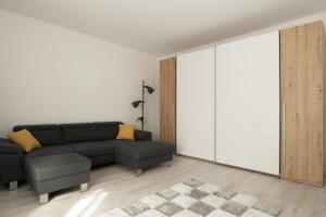 Smart Square with free parking