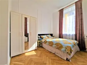 J&W Apartments Świętojańska Rooms - Marki