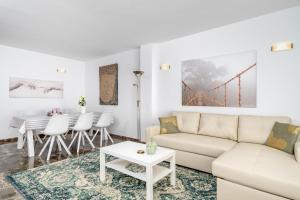 Seaview apt in Fuengirola by Costarentals - Ref 67