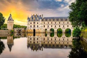 Maisons de vacances Bungalow de 3 chambres avec piscine partagee et jardin amenage a Onzain : photos des chambres