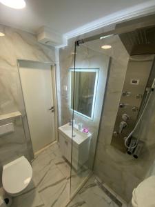 Kings Landing Esma house