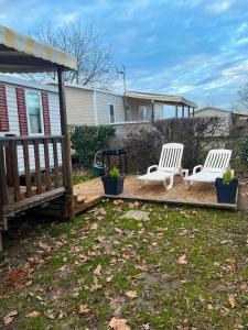 Maisons de vacances Bungalow de 3 chambres avec piscine partagee jardin amenage et wifi a Onzain : photos des chambres