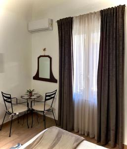 Deluxe Zimmer mit Kingsize-Bett