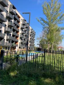 Słoneczny apartament z garażem przy Parku Kościuszki