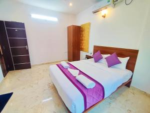 Keerthis Royal Suites - Near Kempegowda international Airport