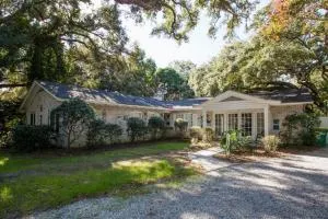 PELICAN HOUSE home - Jekyll Island